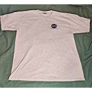 Kennedy Space Center NASA Gray Men's XL Reach For The Stars T-Shirt